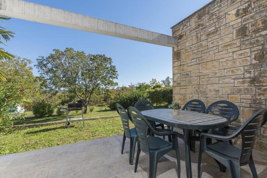 Pietra Villa Dajla Bagian luar foto