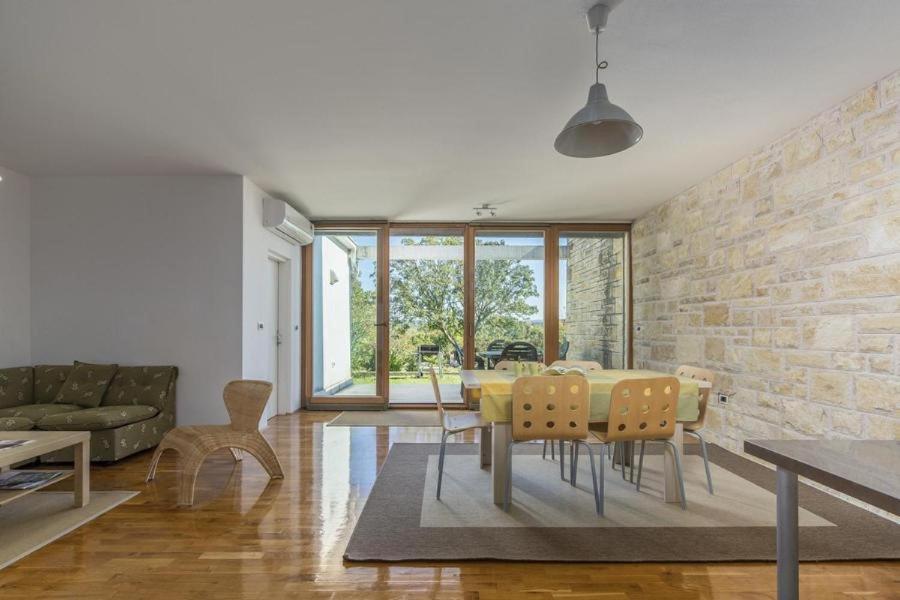Pietra Villa Dajla Bagian luar foto