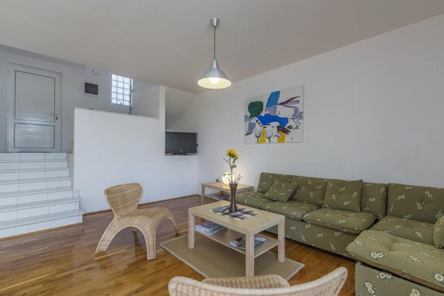 Pietra Villa Dajla Bagian luar foto